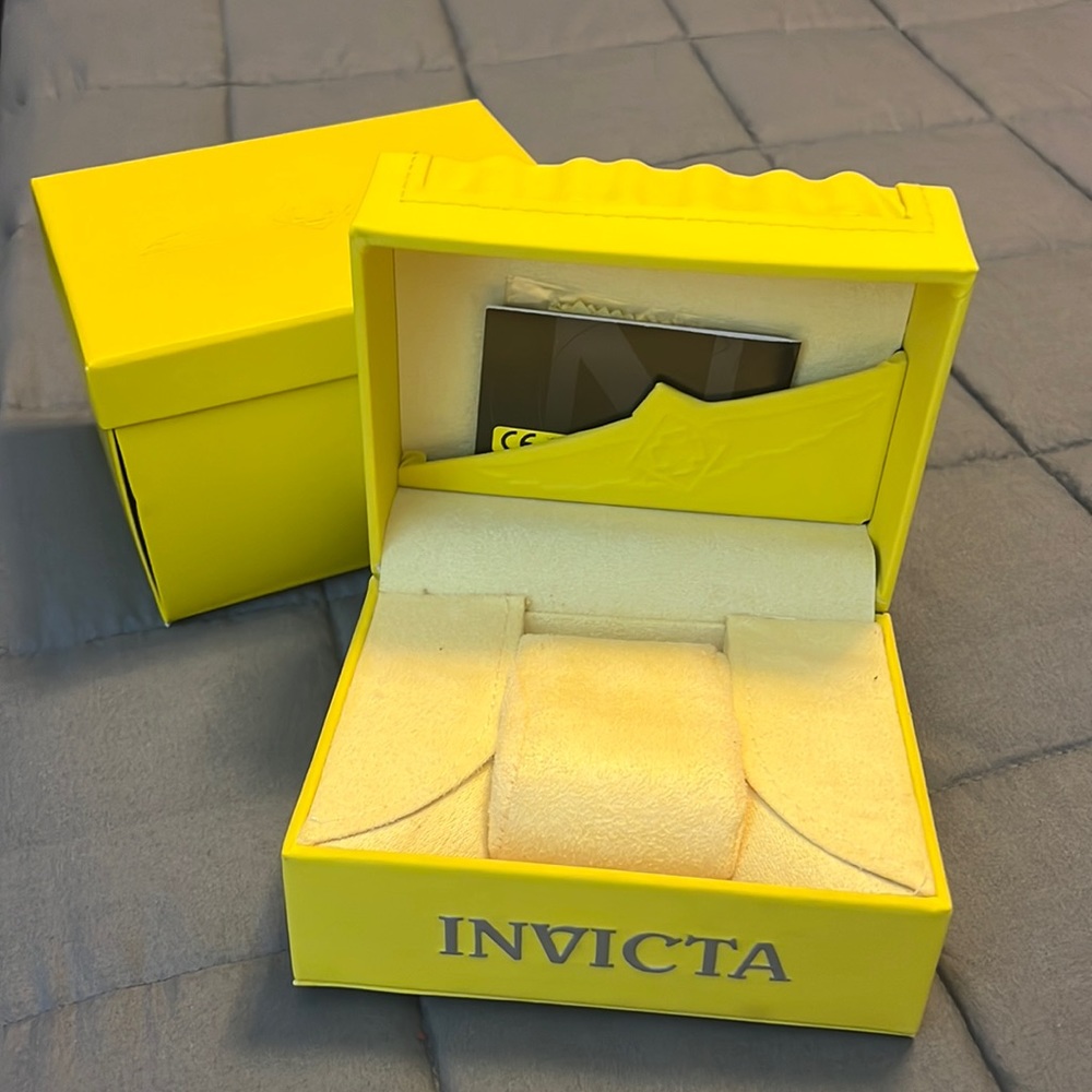 Invicta Watch box